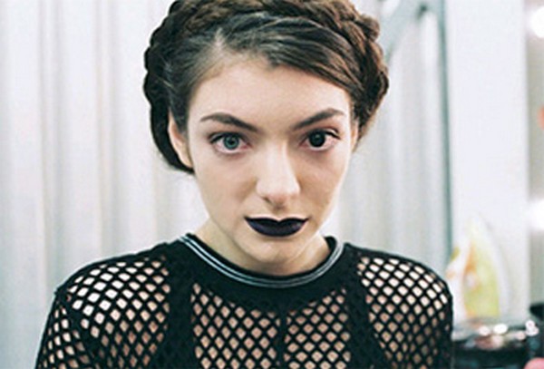 Dark-Lipstick-style-inspiration-Lorde-0